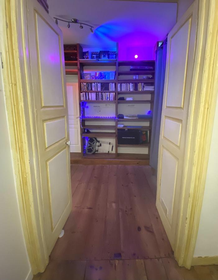 Floydroom'S Pau Chambre Hotes Dans Appartement Partage Proche Chateau 外观 照片