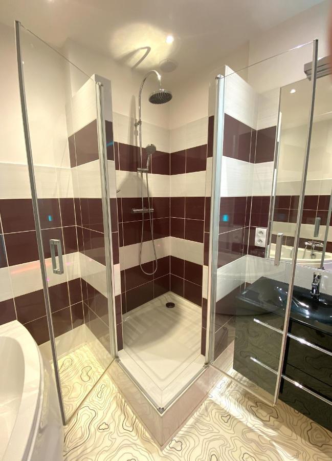 Floydroom'S Pau Chambre Hotes Dans Appartement Partage Proche Chateau 外观 照片