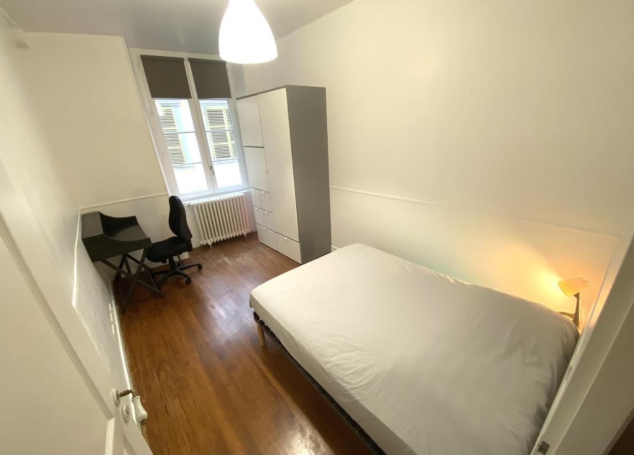 Floydroom'S Pau Chambre Hotes Dans Appartement Partage Proche Chateau 外观 照片